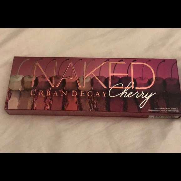 Urban Decay naked cherry eye shadow palette - Picture 2 of 2